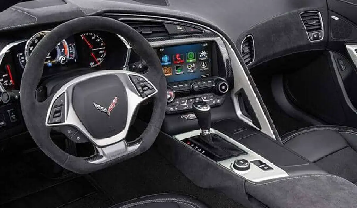 Chevrolet - Corvette Stingray 2Lt - Car Rentals Near me - Used Cars Near me - Exclusive Concierge Club.webp